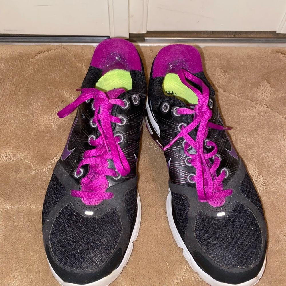 Nike, Lunarglide 2 running shoe. Like new. Women’s size 7.5.